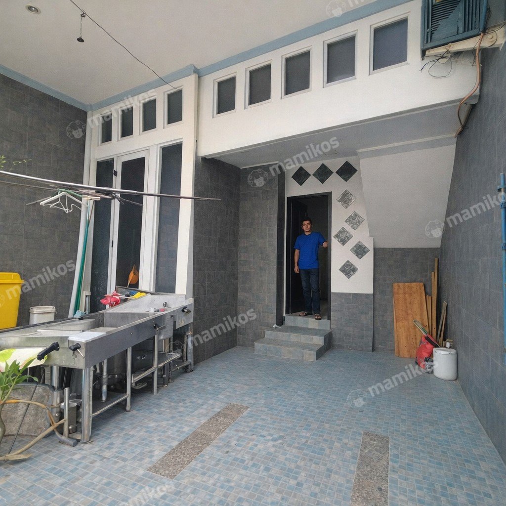 Rumah Sertifikat SHM 5 Kamar Tidur 3 Kamar Mandi Tanjung Duren Selatan Jakarta Barat - Photo 2