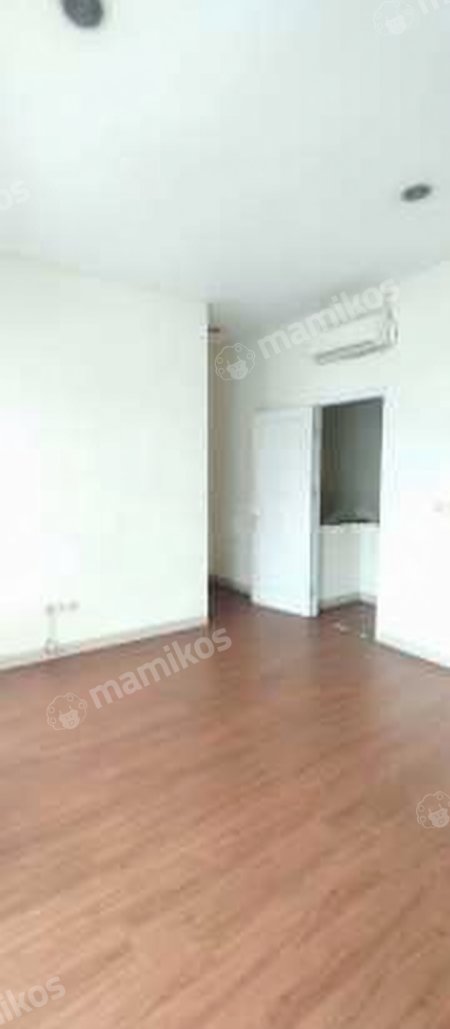 Rumah Sertifikat SHM 3 Kamar Tidur 3 Kamar Mandi Green Lake City Jakarta Barat - Photo 2