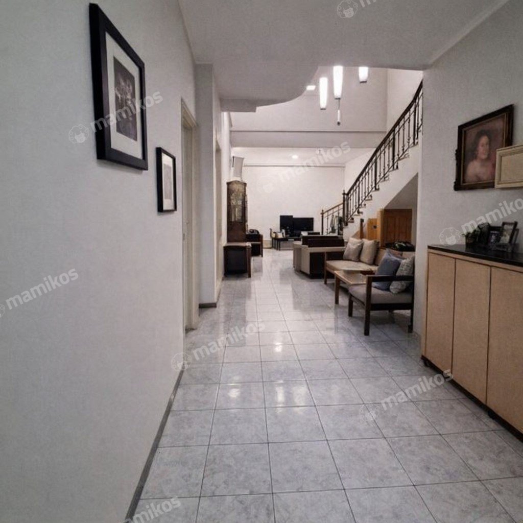 Rumah Sertifikat SHM 5 Kamar Tidur 3 Kamar Mandi Permata Buana Jakarta Barat - Photo 3