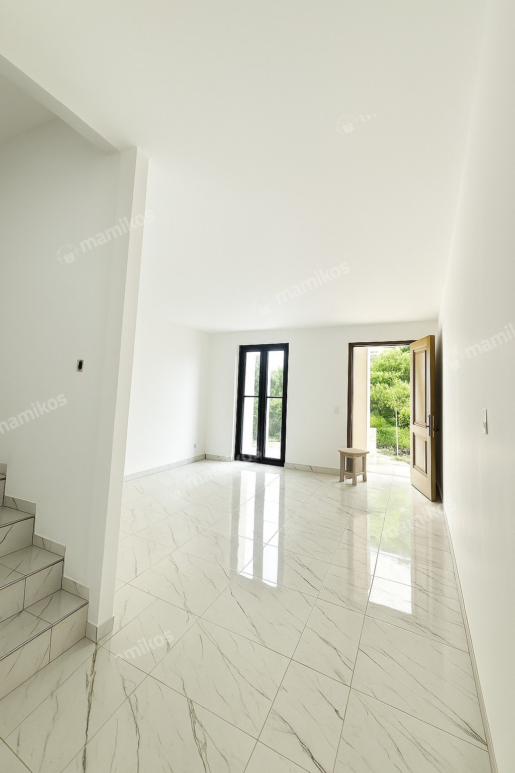 Rumah Sertifikat SHM 2 Kamar Tidur 3 Kamar Mandi Villa Meruya Jakarta Barat - Photo 2