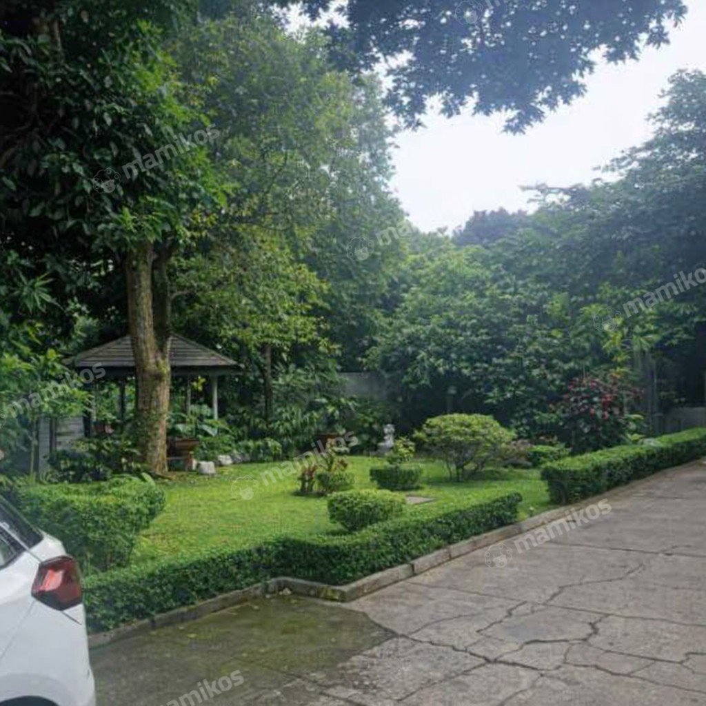 Rumah Sertifikat SHM 6 Kamar Tidur 5 Kamar Mandi Kebayoran Baru Jakarta Selatan - Photo 2