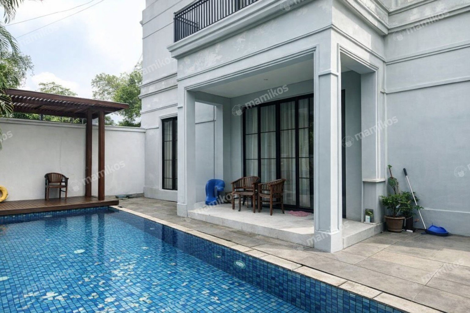 Rumah Sertifikat SHM 3 Kamar Tidur 4 Kamar Mandi Kemang Jakarta Selatan