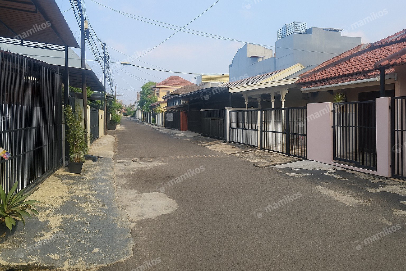 Rumah Sertifikat SHM 2 Kamar Tidur 1 Kamar Mandi Citra Garden Jakarta Barat