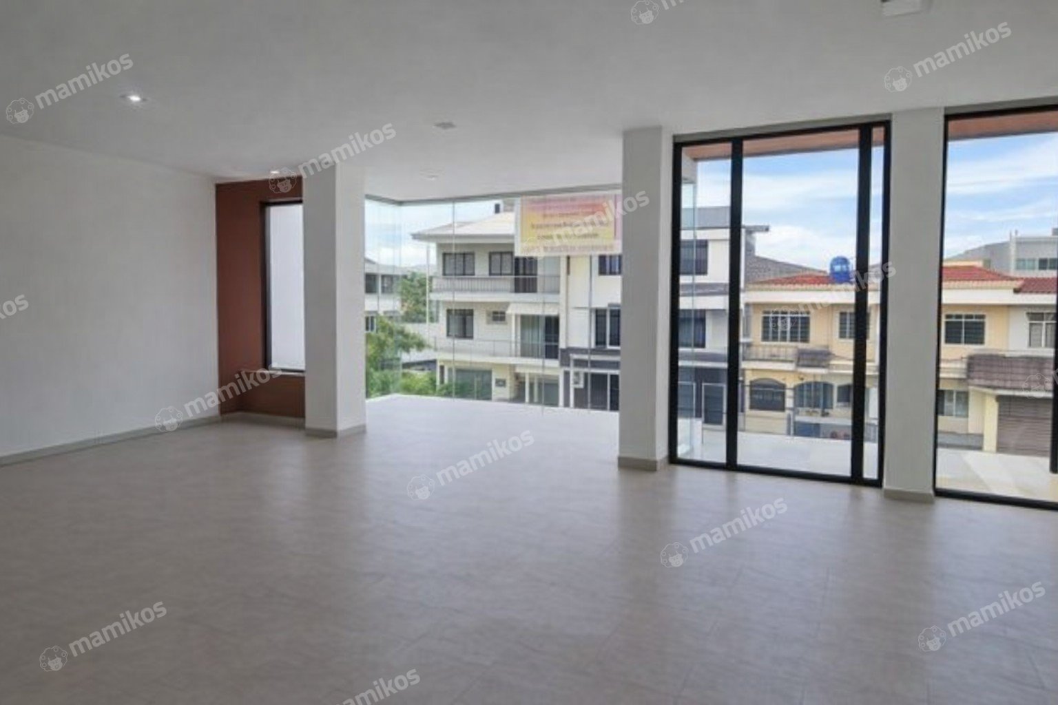 Rumah 5 Kamar Tidur 4 Kamar Mandi 2 Lantai Muara Karang Jakarta Utara - Photo 2
