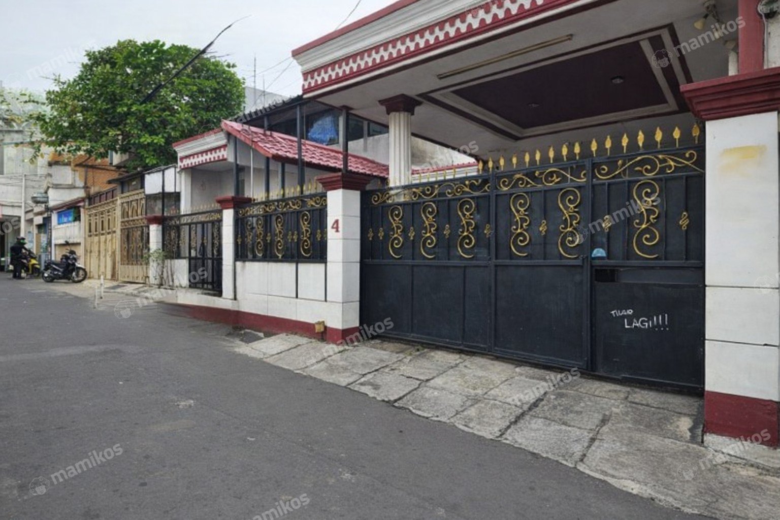 Rumah Sertifikat SHM 6 Kamar Tidur 6 Kamar Mandi Kebon Jeruk Jakarta Barat
