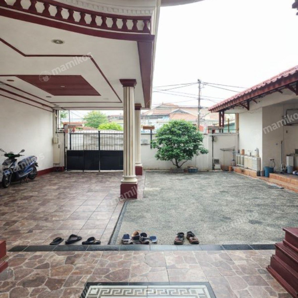 Rumah Sertifikat SHM 6 Kamar Tidur 6 Kamar Mandi Kebon Jeruk Jakarta Barat - Photo 2