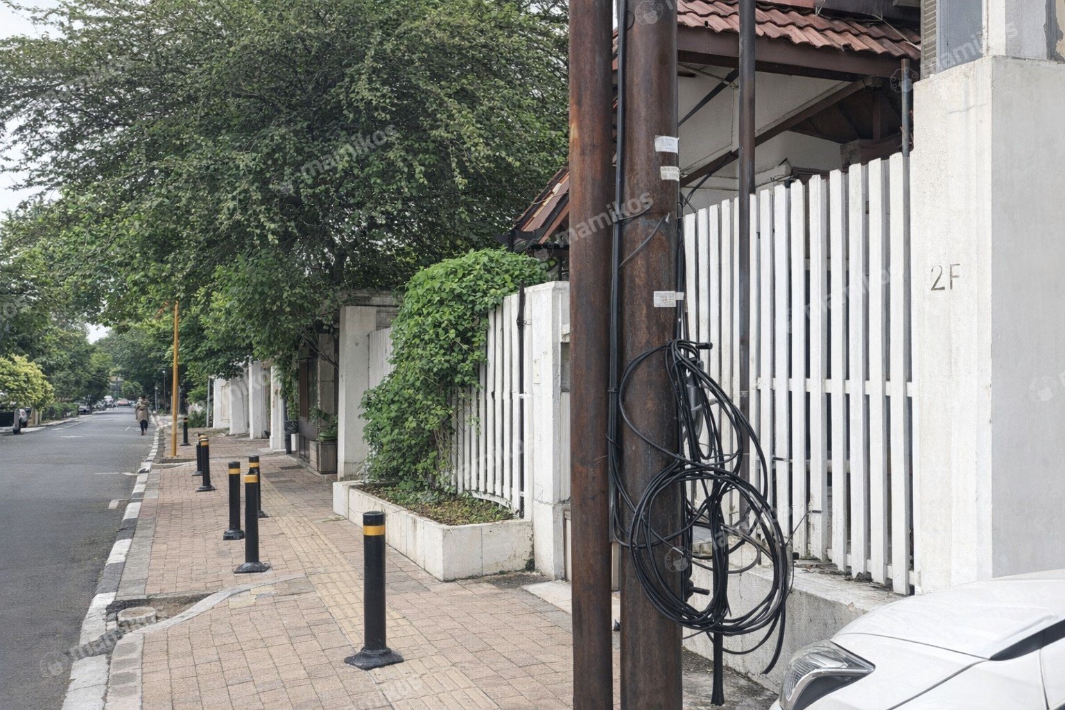 Rumah Sertifikat SHM 5 Kamar Tidur 5 Kamar Mandi Pulo Gadung Jakarta Timur - Photo 4