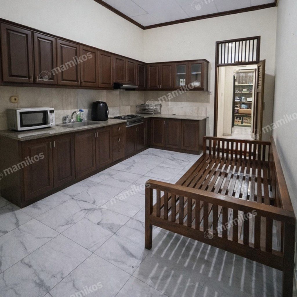 Rumah Sertifikat SHM 4 Kamar Tidur 3 Kamar Mandi Pondok Bambu Jakarta Timur - Photo 3