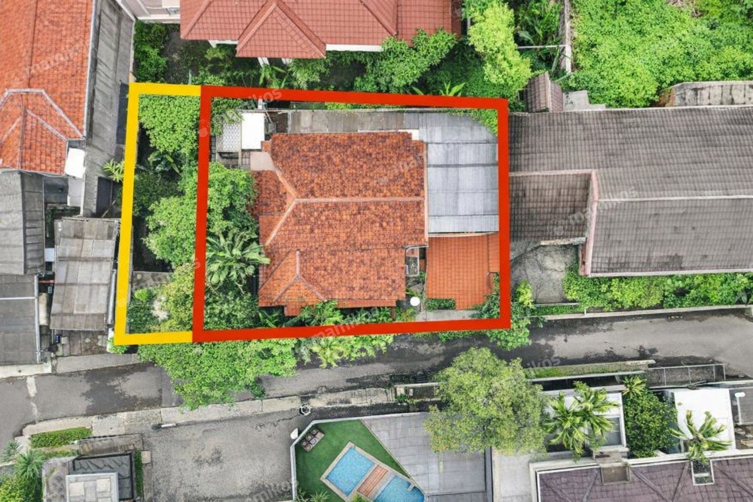 Rumah Sertifikat SHM 8 Kamar Tidur 6 Kamar Mandi Kemang Jakarta Selatan