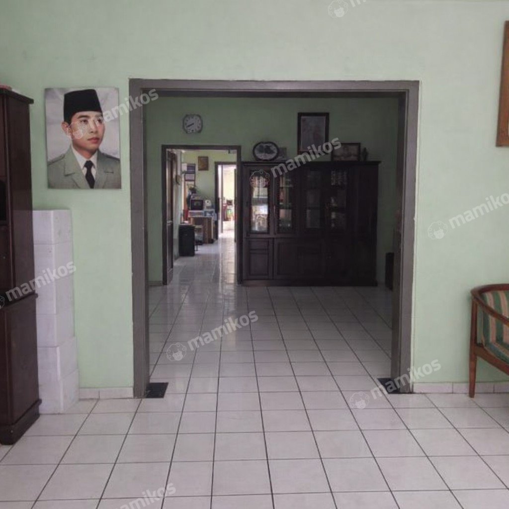 Rumah Sertifikat SHM 5 Kamar Tidur 3 Kamar Mandi Puri Indah Jakarta Barat - Photo 2