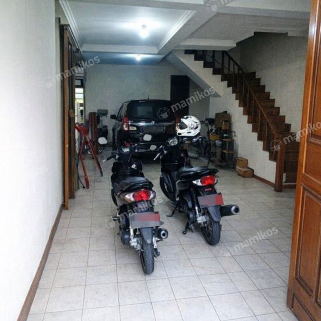 Rumah Sertifikat SHM 7 Kamar Tidur 6 Kamar Mandi Petukangan Jakarta Selatan - Photo 4
