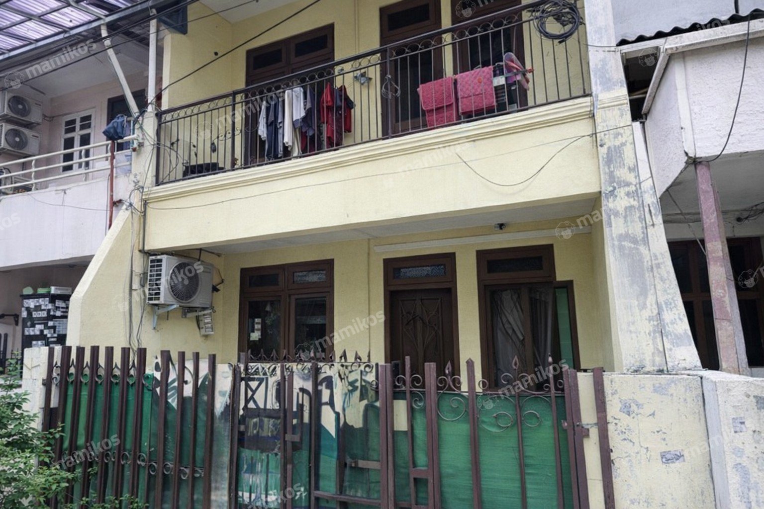 Rumah Sertifikat SHM 4 Kamar Tidur 2 Kamar Mandi Tanjung Duren Jakarta Barat