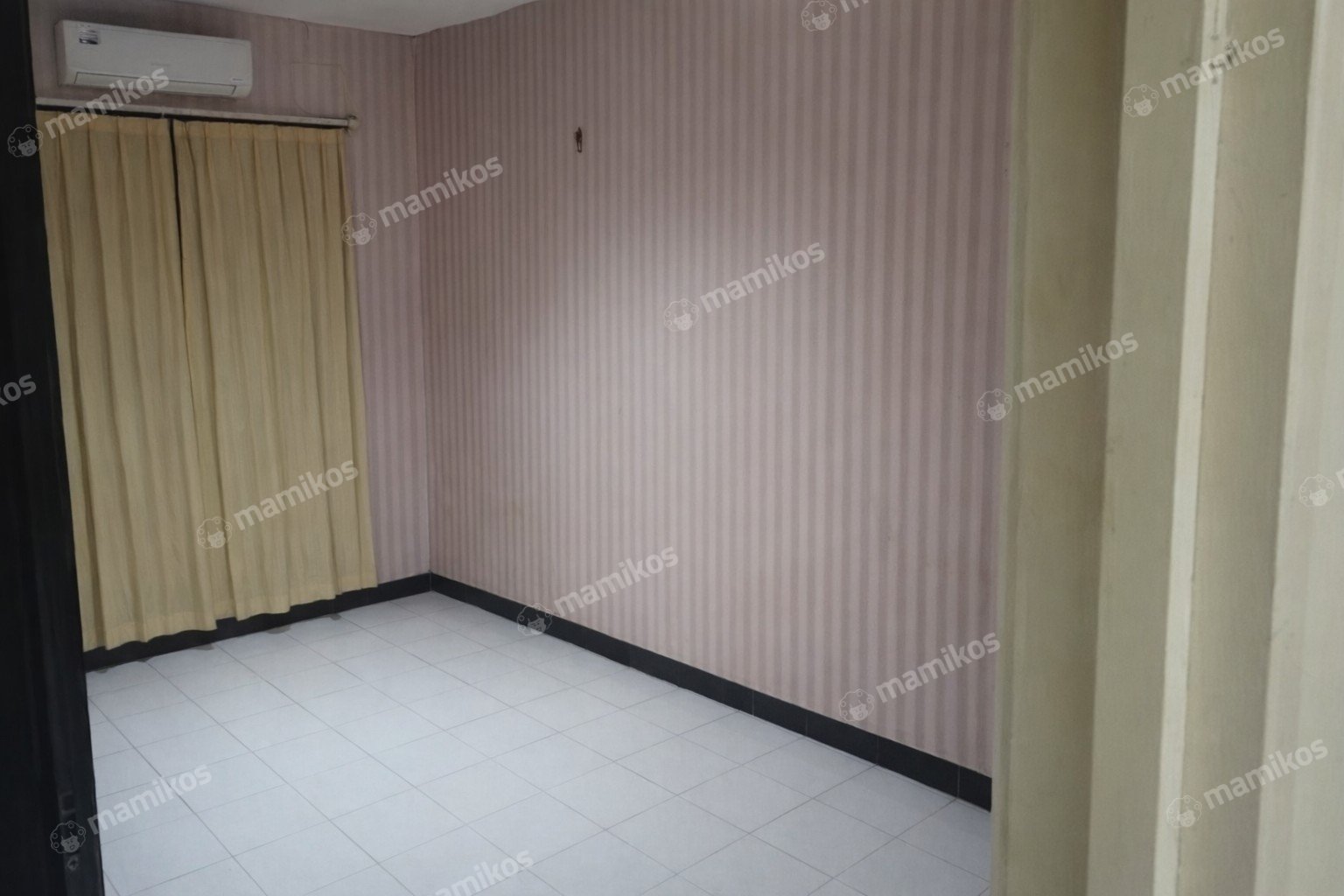 Rumah Sertifikat SHM 3 Kamar Tidur 2 Kamar Mandi Sunter Jakarta Utara - Photo 2