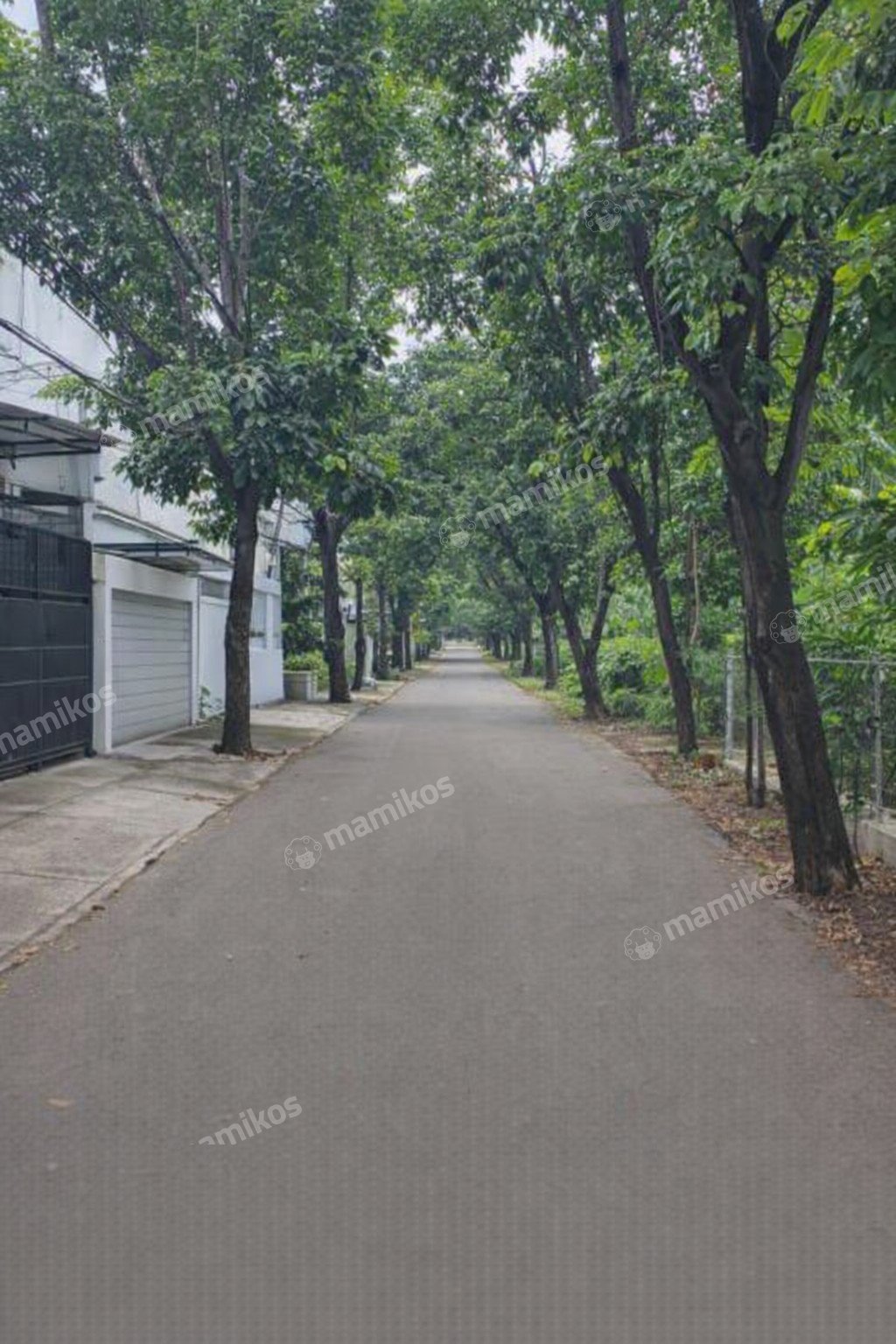 Rumah Sertifikat SHM 3 Kamar Tidur 3 Kamar Mandi Joglo Jakarta Barat - Photo 2