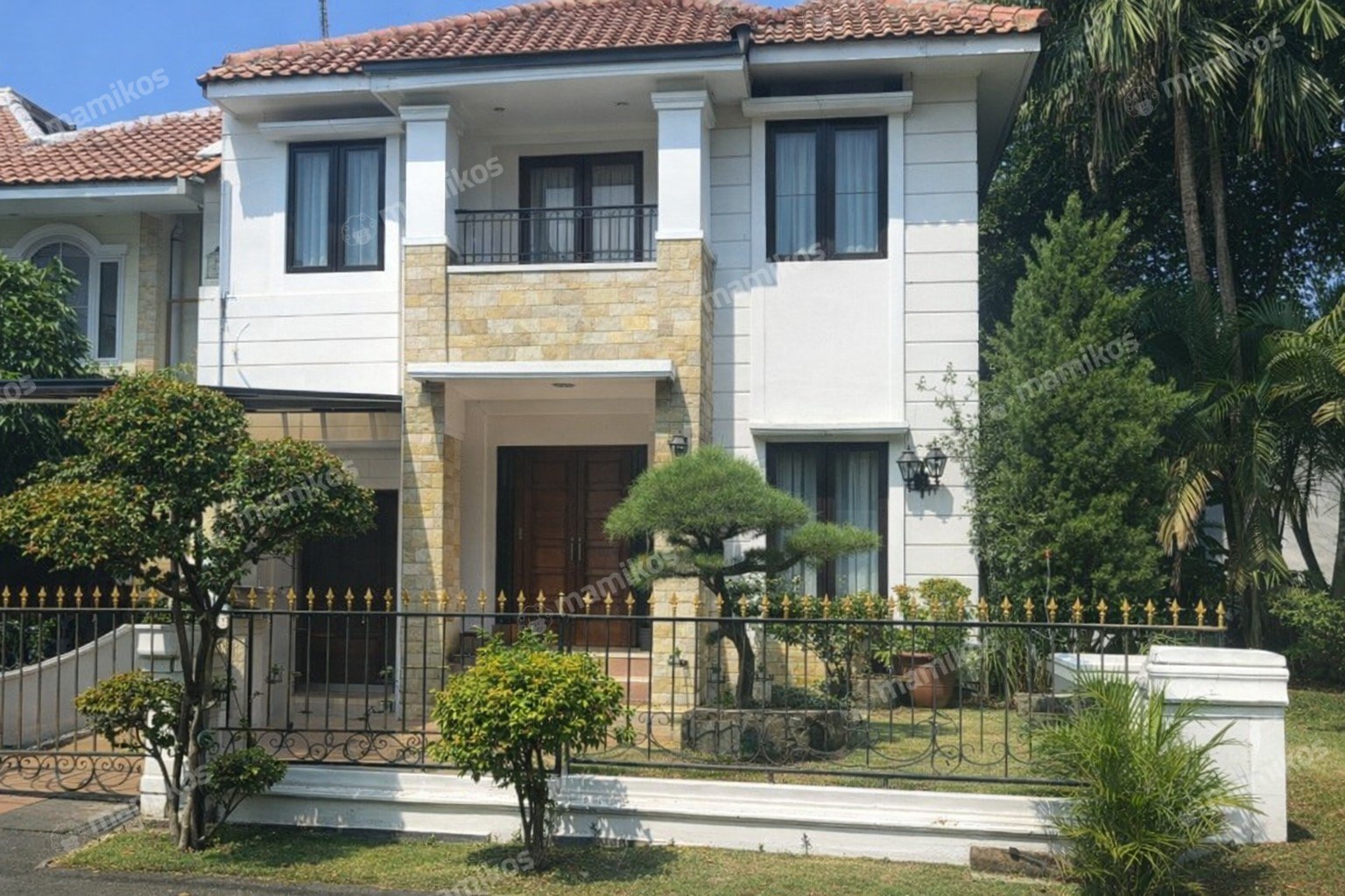 Rumah Sertifikat SHM 5 Kamar Tidur 4 Kamar Mandi Cibubur Jakarta Timur