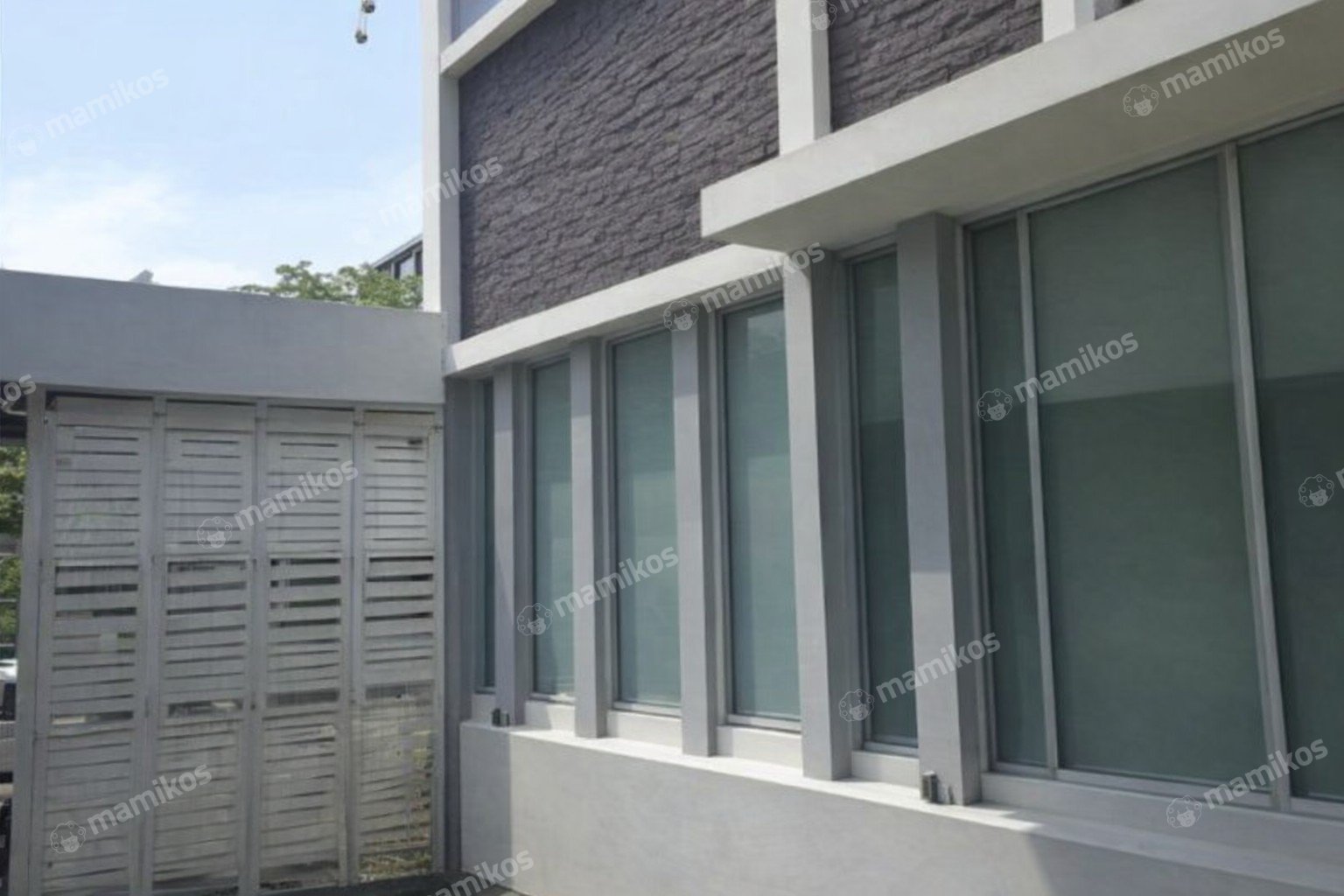 Rumah 4 Kamar Tidur 4 Kamar Mandi 1 Lantai Daan Mogot Jakarta Barat - Photo 2