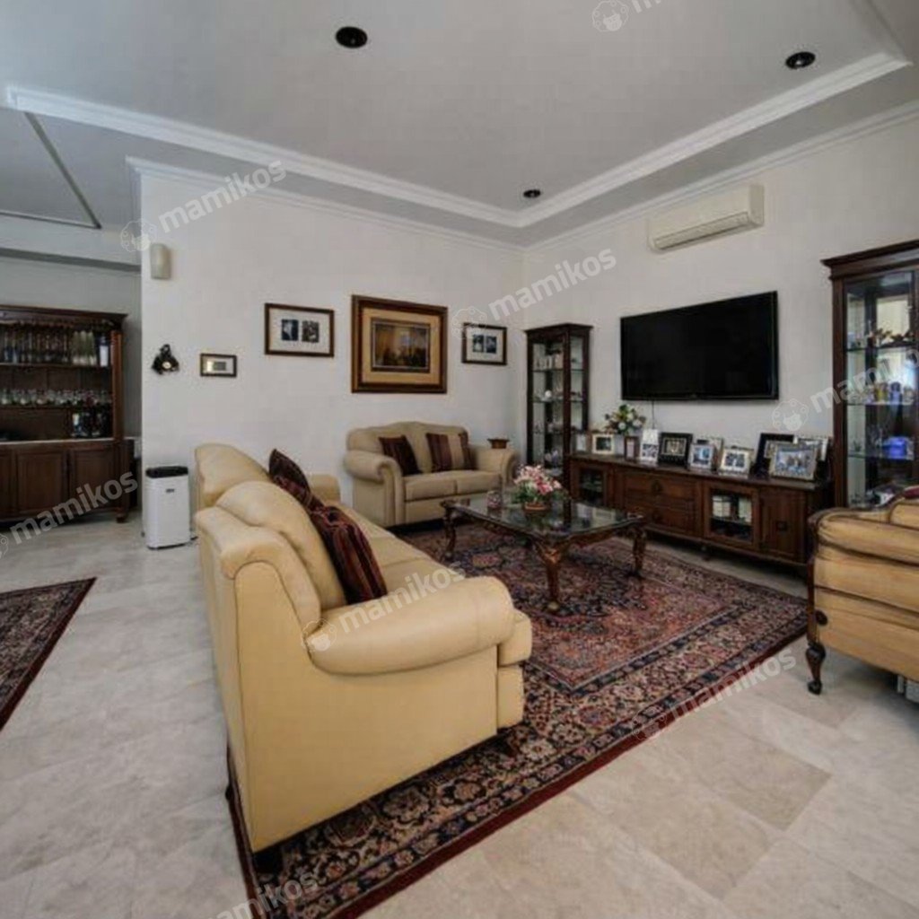 Rumah Sertifikat SHM 6 Kamar Tidur 6 Kamar Mandi Cipete Jakarta Selatan - Photo 4