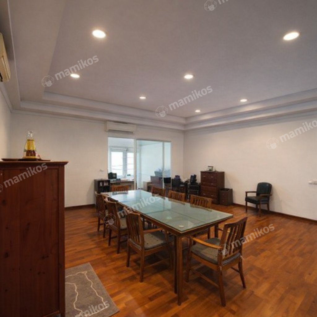 Rumah Sertifikat SHM 8 Kamar Tidur 2 Lantai Menteng Dalam Jakarta Selatan - Photo 4