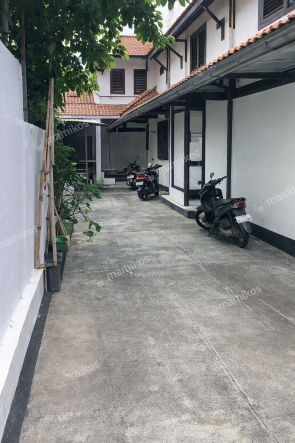 Rumah Sertifikat SHM 27 Kamar Tidur 10 Kamar Mandi Fatmawati Jakarta Selatan - Photo 3