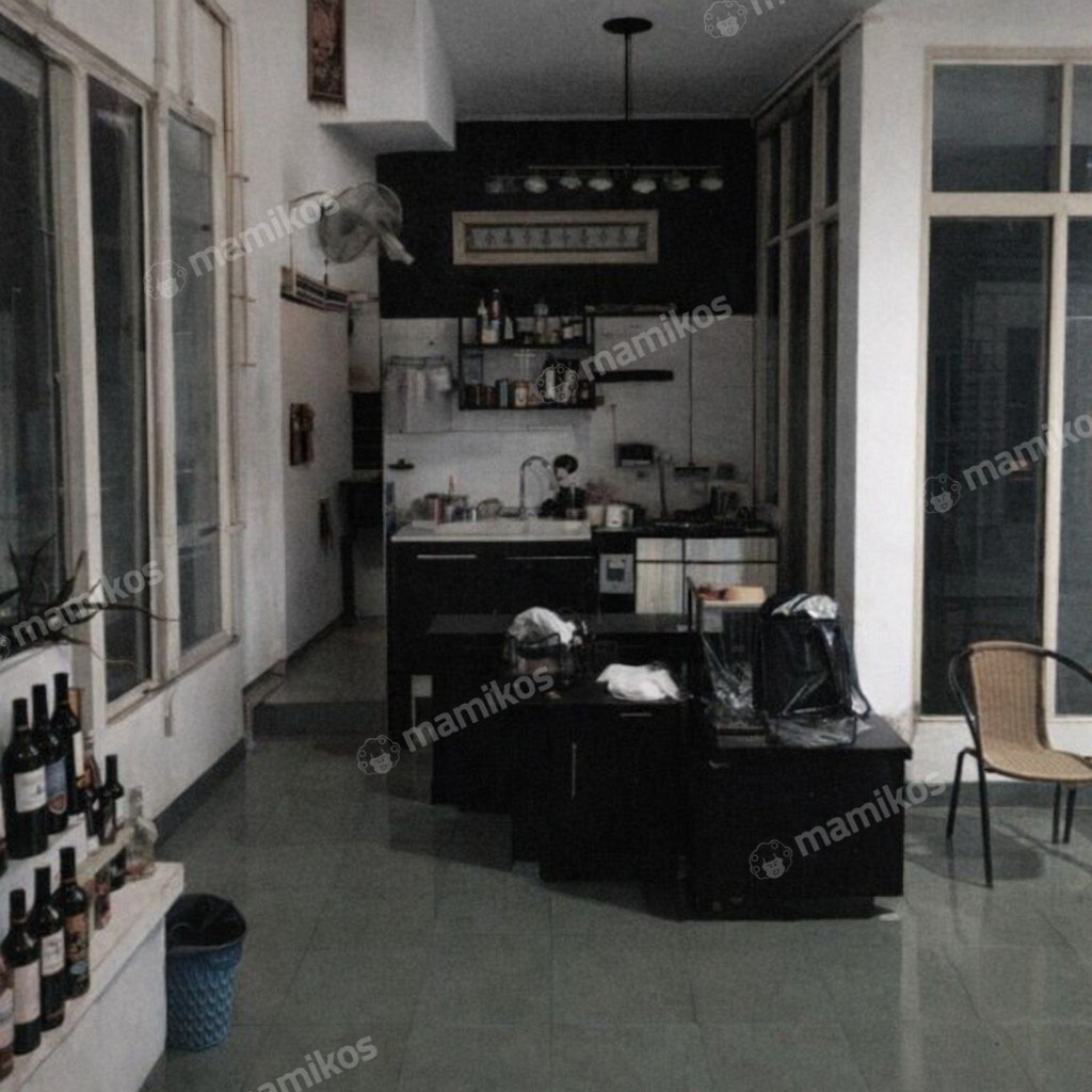 Rumah Sertifikat SHM 7 Kamar Tidur 5 Kamar Mandi Duren Sawit Jakarta Timur - Photo 2