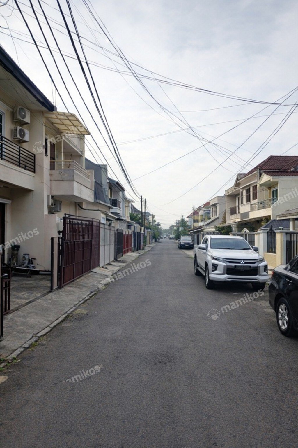 Rumah Sertifikat HGB 3 Kamar Tidur 2 Kamar Mandi Duri Kepa Jakarta Barat - Photo 3