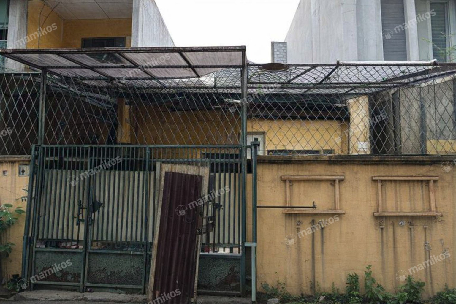 Rumah 4KT 2KM Taman Ratu Jakarta Barat