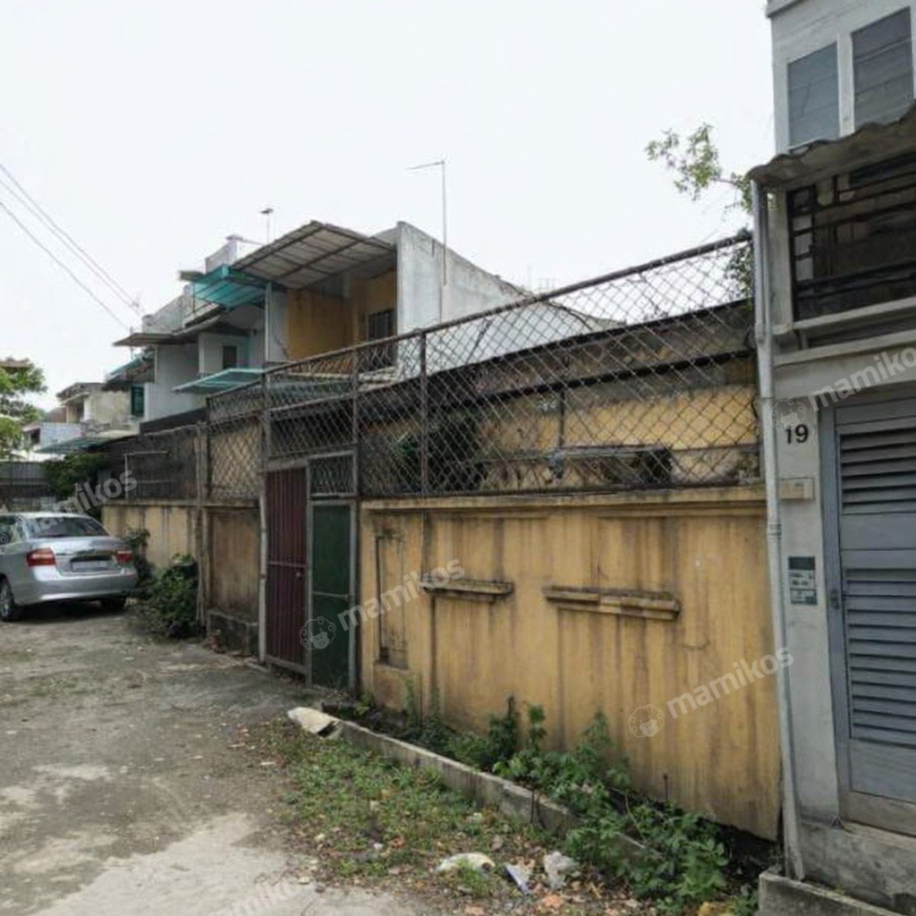 Rumah Sertifikat SHM 4 Kamar Tidur 2 Kamar Mandi Taman Ratu Jakarta Barat - Photo 2