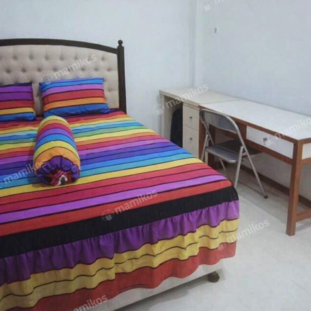 Rumah Sertifikat SHM 34 Kamar Tidur 33 Kamar Mandi Kemanggisan Jakarta Barat - Photo 4