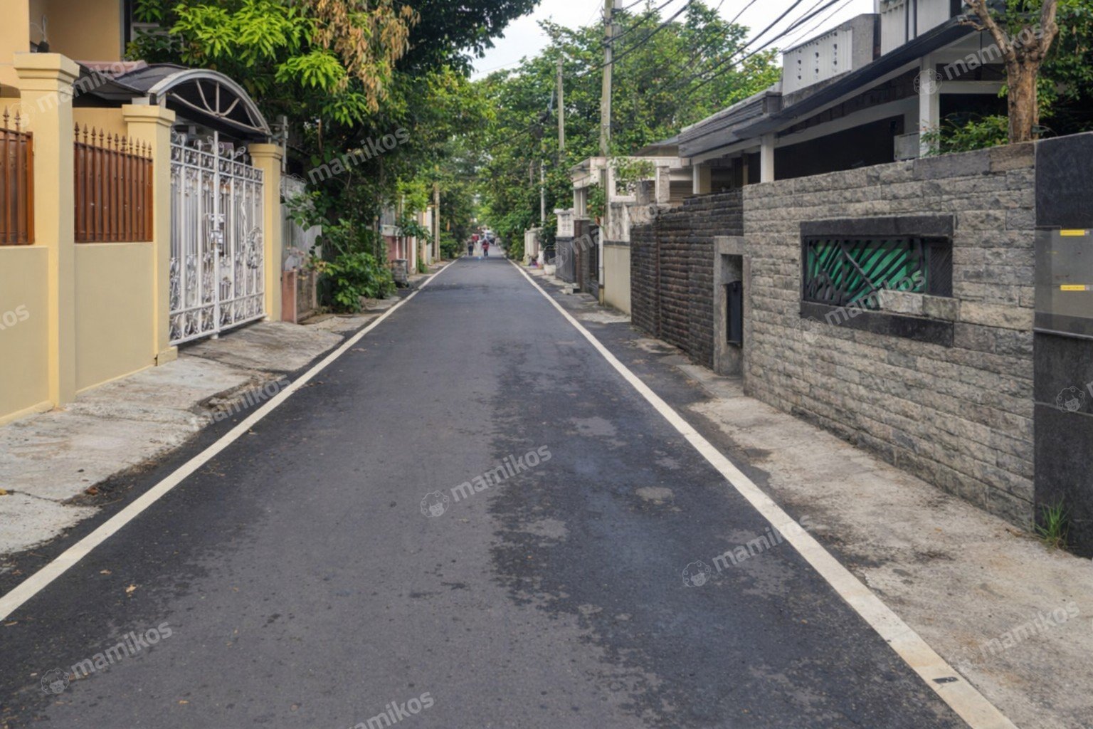 Rumah Sertifikat SHM 4 Kamar Tidur 2 Kamar Mandi Pulomas Jakarta Timur - Photo 2
