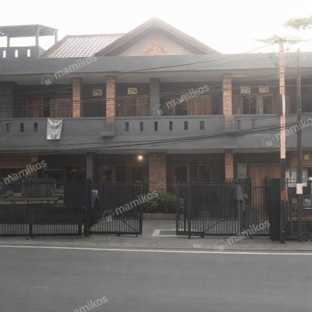 Rumah Sertifikat SHM 7 Kamar Tidur 8 Kamar Mandi Terogong Jakarta Selatan