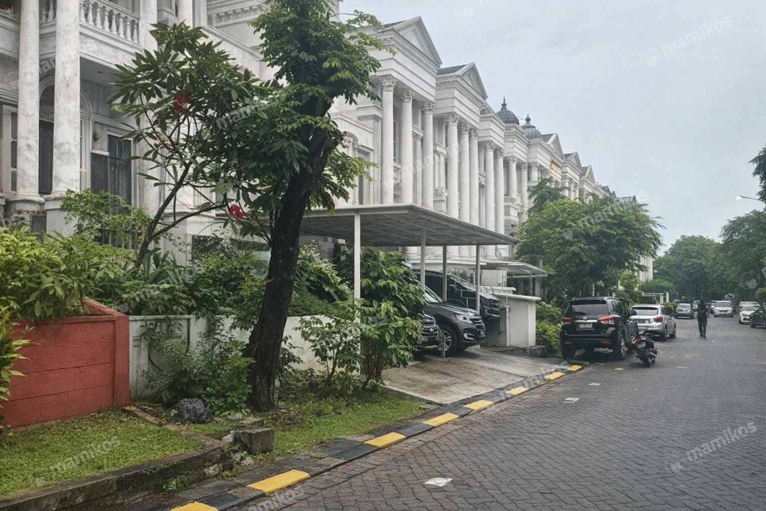 Rumah Sertifikat SHM 4 Kamar Tidur 4 Kamar Mandi Pantai Indah Kapuk Jakarta Utara