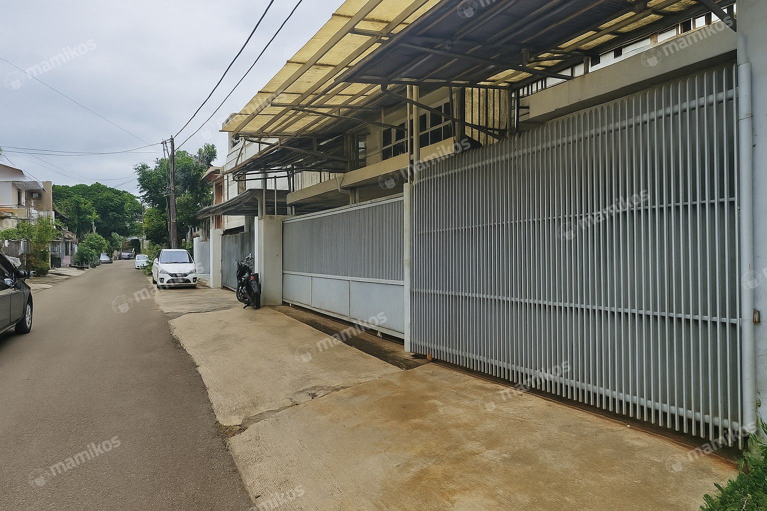 Rumah Sertifikat SHM 7 Kamar Tidur 2 Kamar Mandi Kebayoran Baru Jakarta Selatan - Photo 2