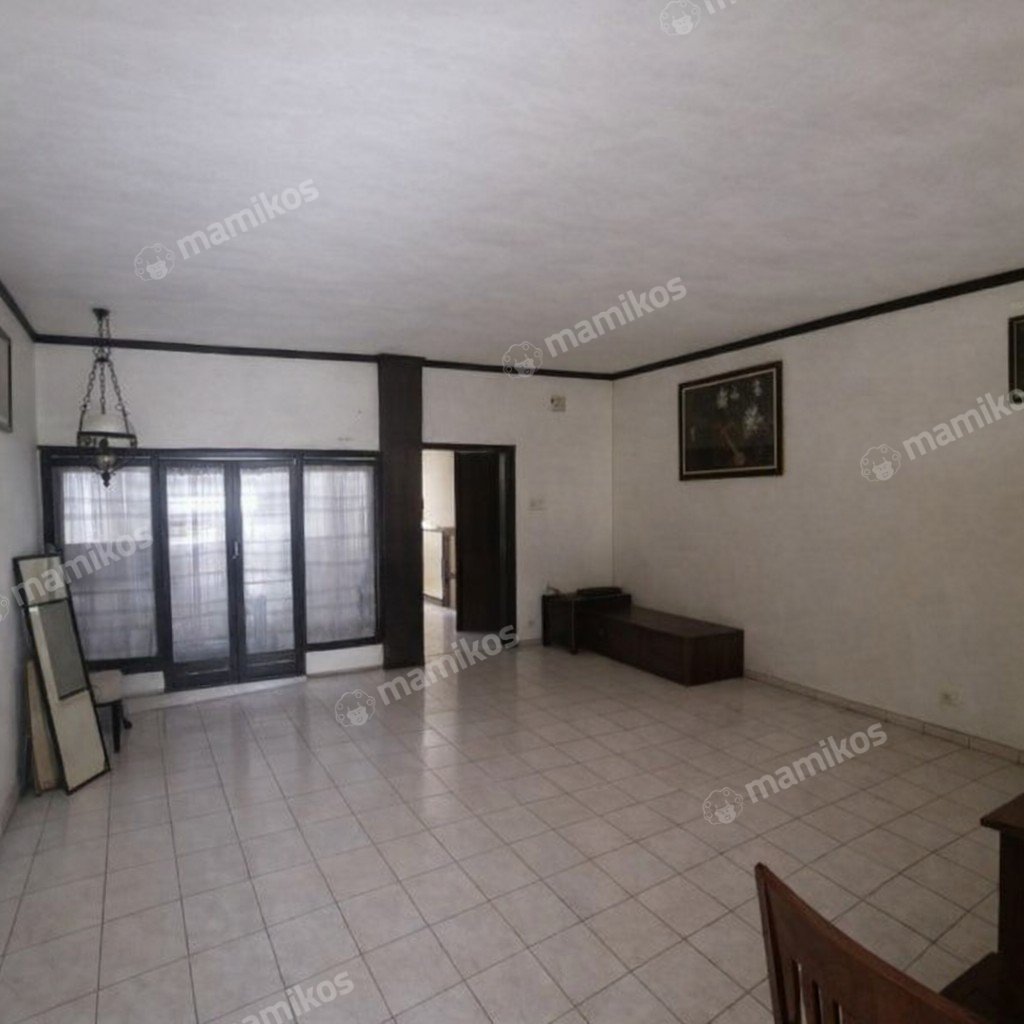 Rumah Sertifikat SHM 7 Kamar Tidur 2 Kamar Mandi Kebayoran Baru Jakarta Selatan - Photo 3