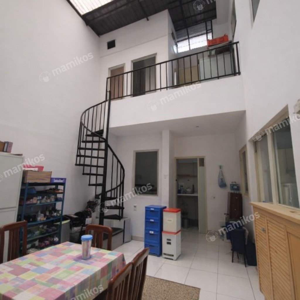 Rumah Sertifikat SHM 4 Kamar Tidur 4 Kamar Mandi Kembangan Jakarta Barat - Photo 3