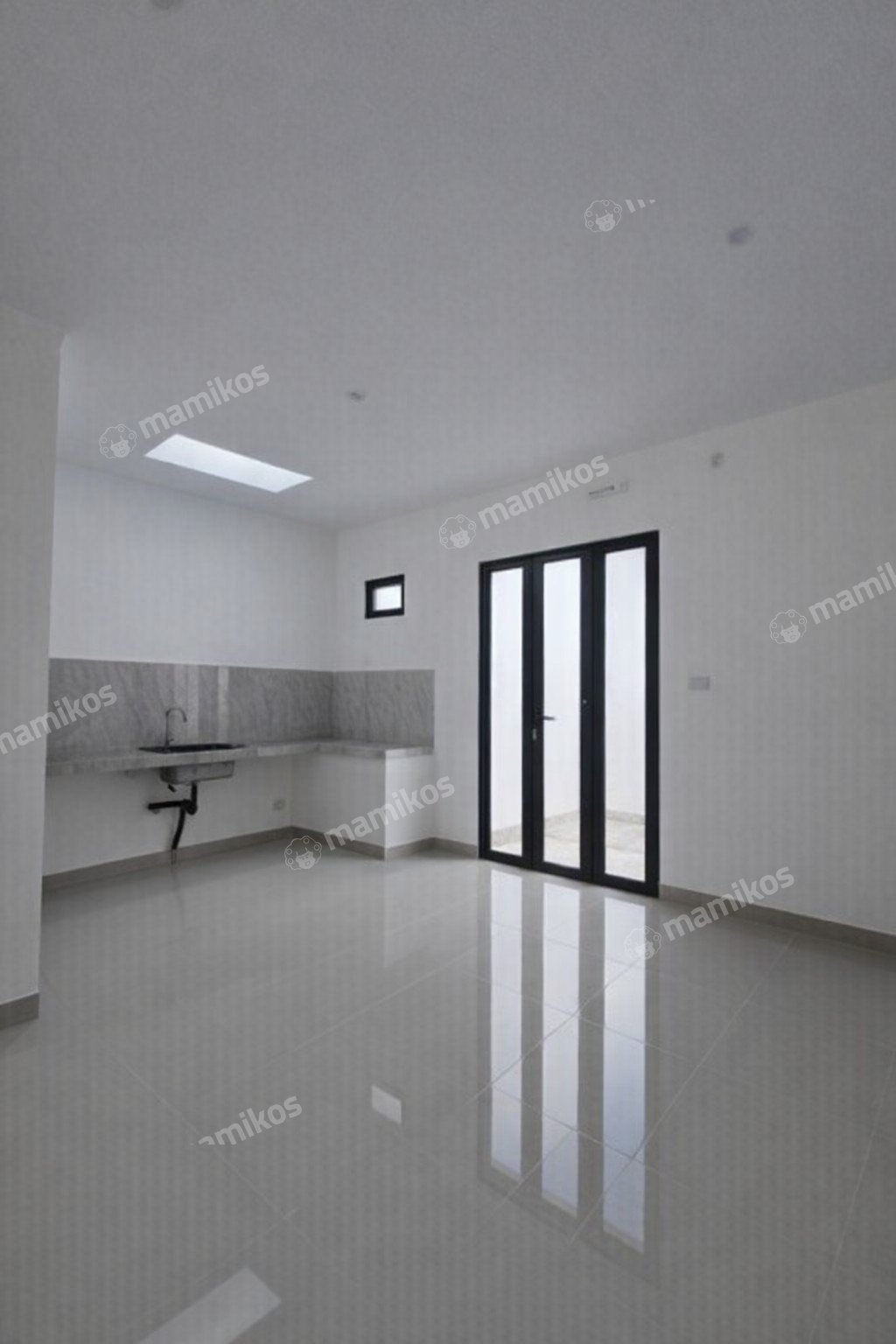 Rumah Sertifikat SHM 4 Kamar Tidur 4 Kamar Mandi Meruya Jakarta Barat - Photo 2
