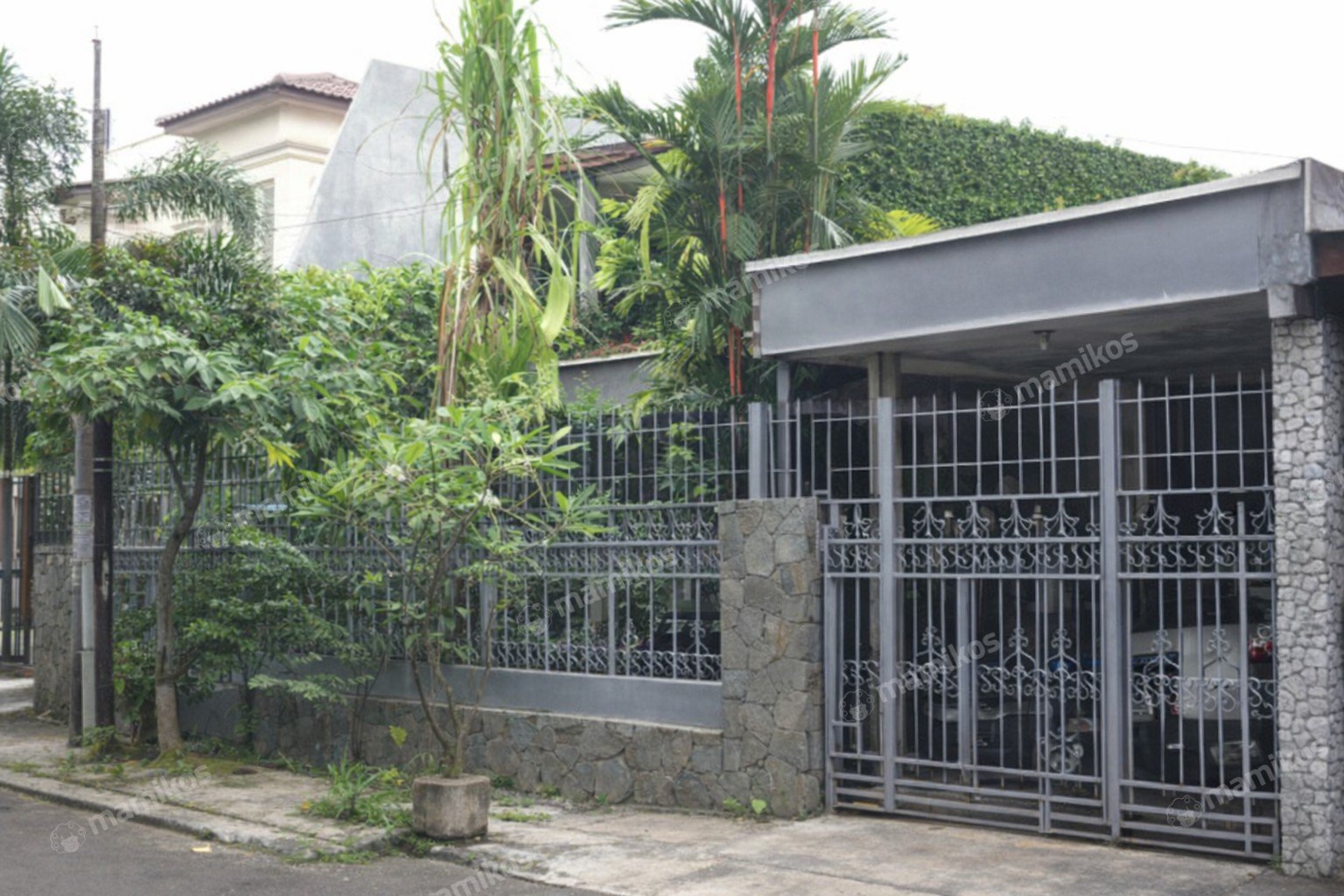 Rumah Sertifikat SHM 3 Kamar Tidur 2 Kamar Mandi Pulomas Jakarta Timur