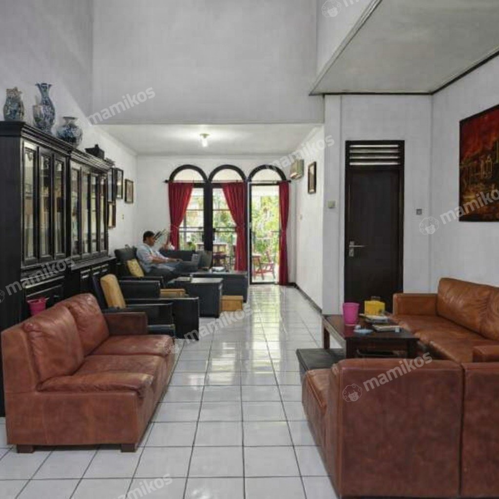 Rumah Sertifikat SHM 7 Kamar Tidur 4 Kamar Mandi Kedoya Selatan Jakarta Barat - Photo 2