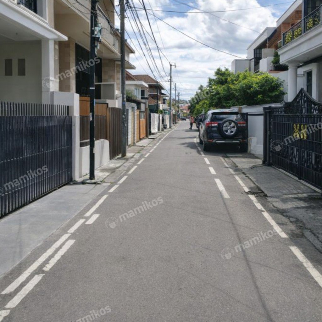 Rumah Sertifikat SHM 4 Kamar Tidur 2 Kamar Mandi Duren Sawit Jakarta Timur - Photo 3