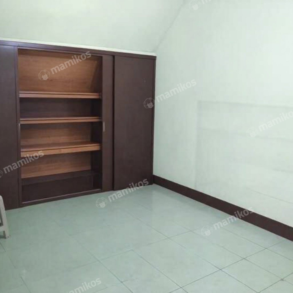 Rumah Sertifikat SHM 4 Kamar Tidur 3 Kamar Mandi Citra Garden Jakarta Barat - Photo 2
