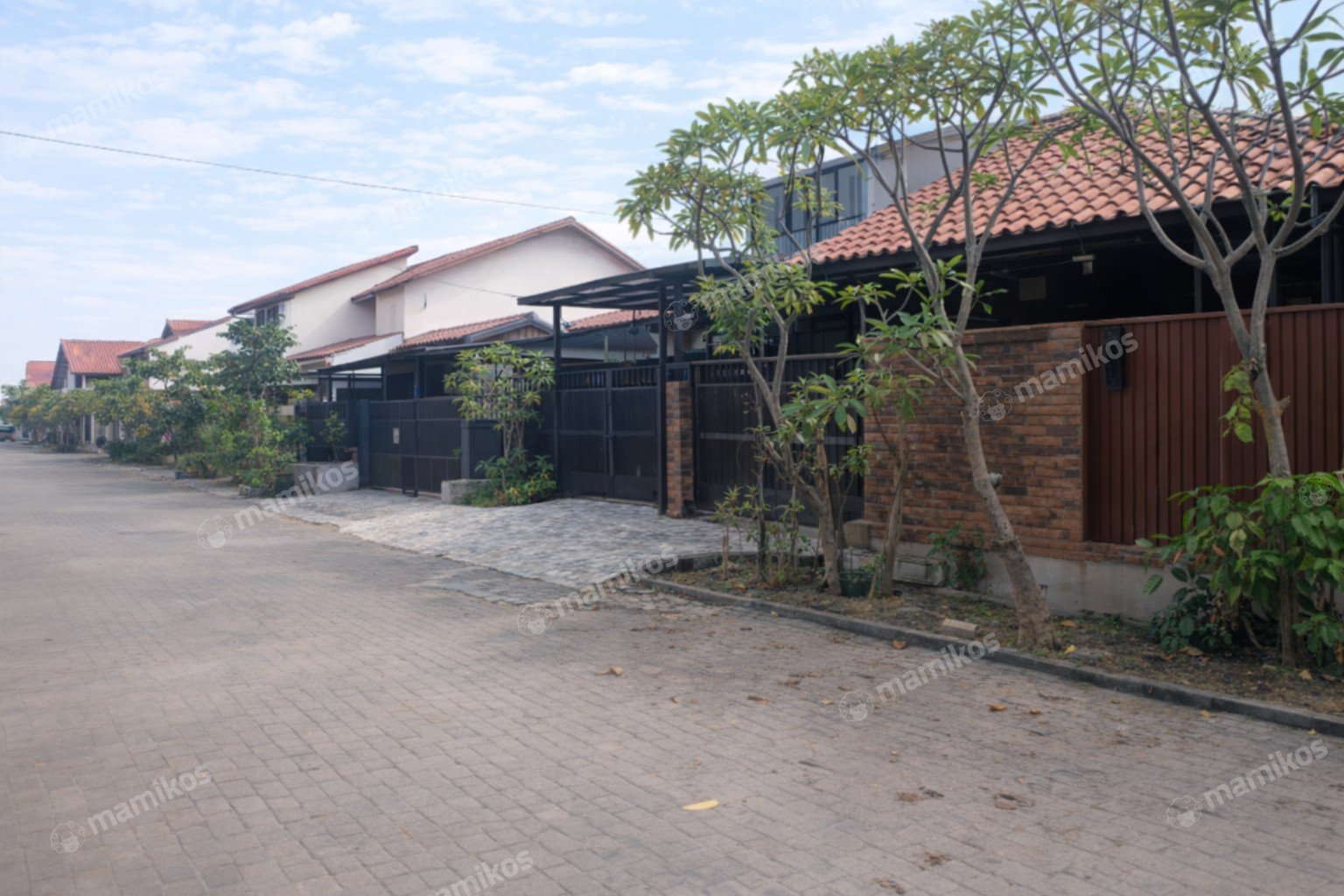 Rumah Sertifikat SHM 4 Kamar Tidur 3 Kamar Mandi Cakung Jakarta Timur - Photo 2