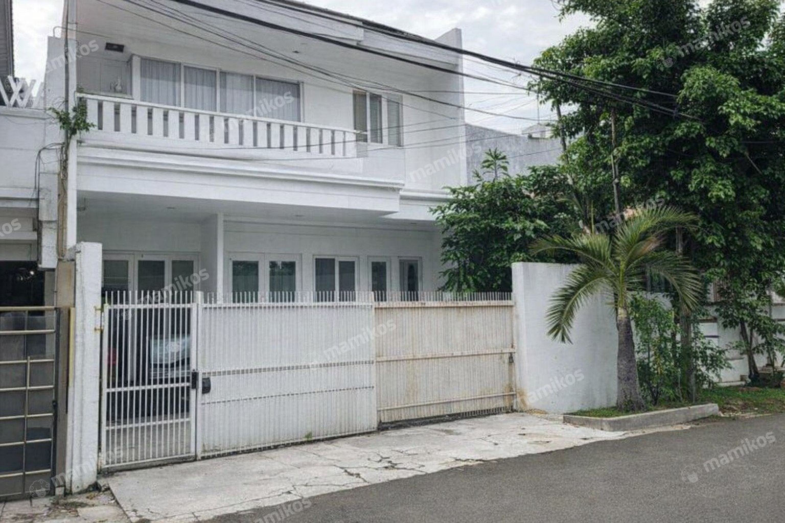 Rumah Sertifikat SHM 6 Kamar Tidur 5 Kamar Mandi Sunter Jakarta Utara