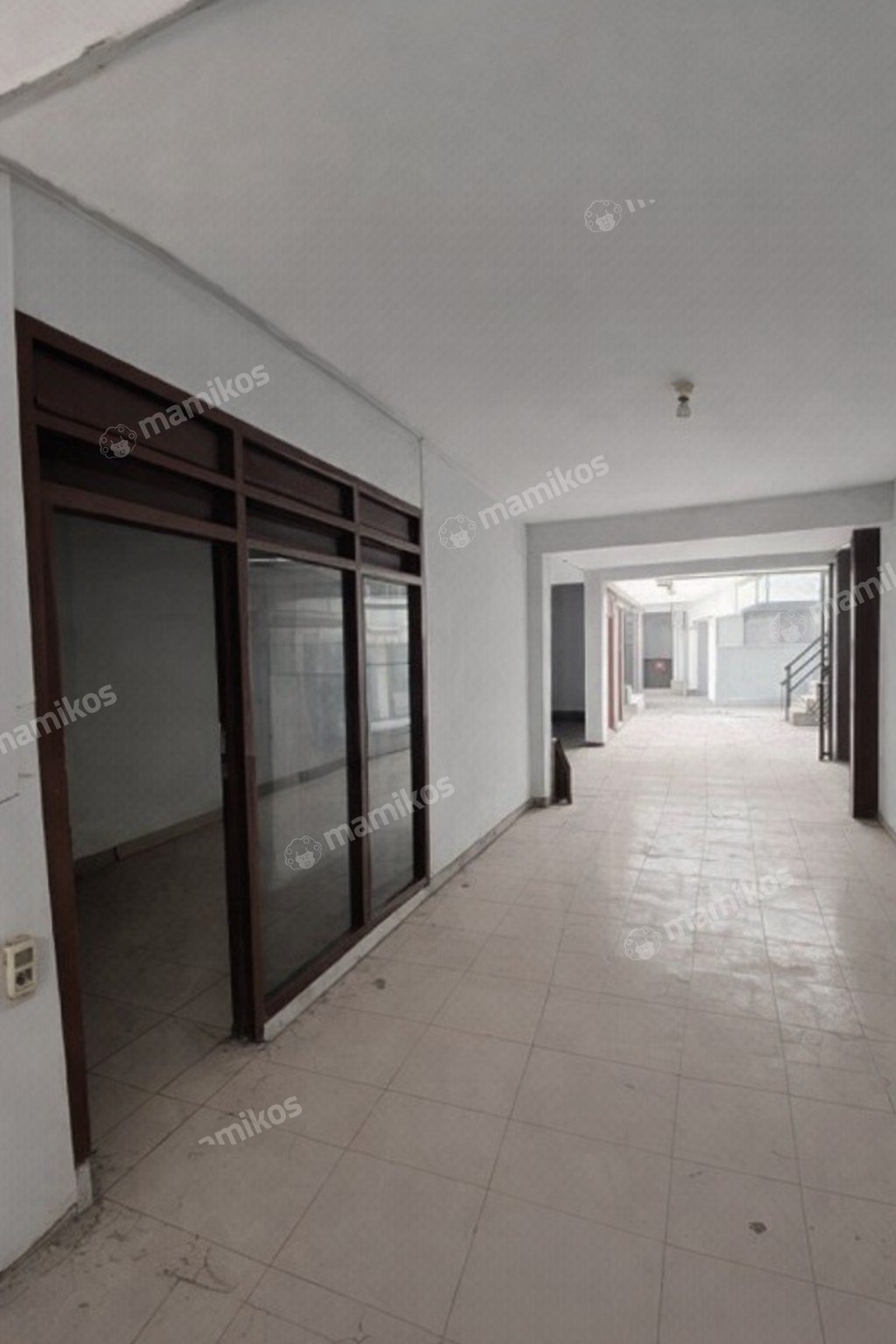 Rumah Sertifikat SHM 13 Kamar Tidur 5 Kamar Mandi Palmerah Jakarta Barat - Photo 2