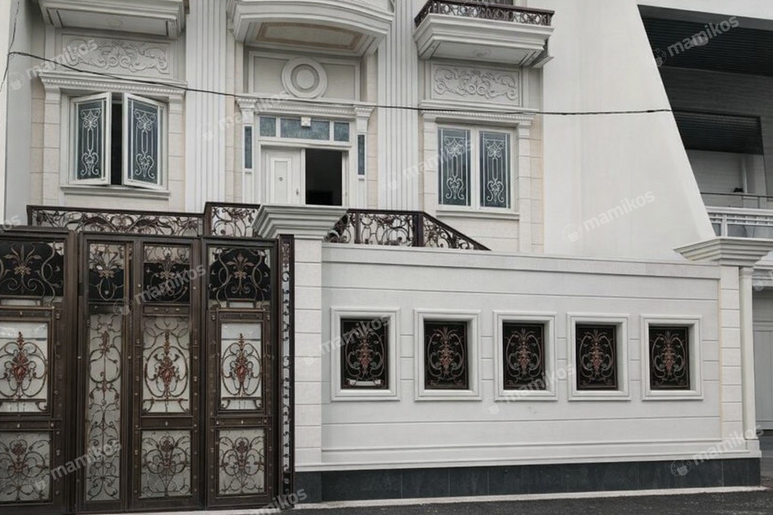 Rumah Sertifikat SHM 5 Kamar Tidur 4 Kamar Mandi Kebayoran Baru Jakarta Selatan