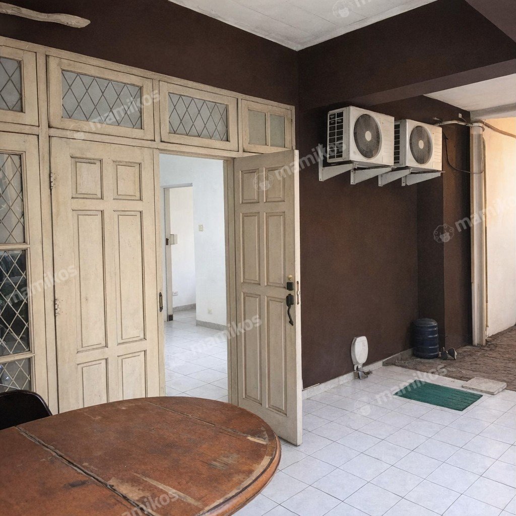 Rumah Sertifikat SHM 3 Kamar Tidur 2 Kamar Mandi Kebayoran Baru Jakarta Selatan - Photo 4
