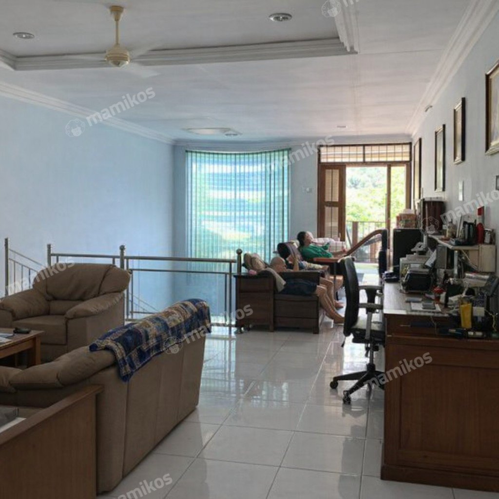 Rumah Sertifikat SHM 5 Kamar Tidur 4 Kamar Mandi Pos Pengumben Jakarta Barat - Photo 2