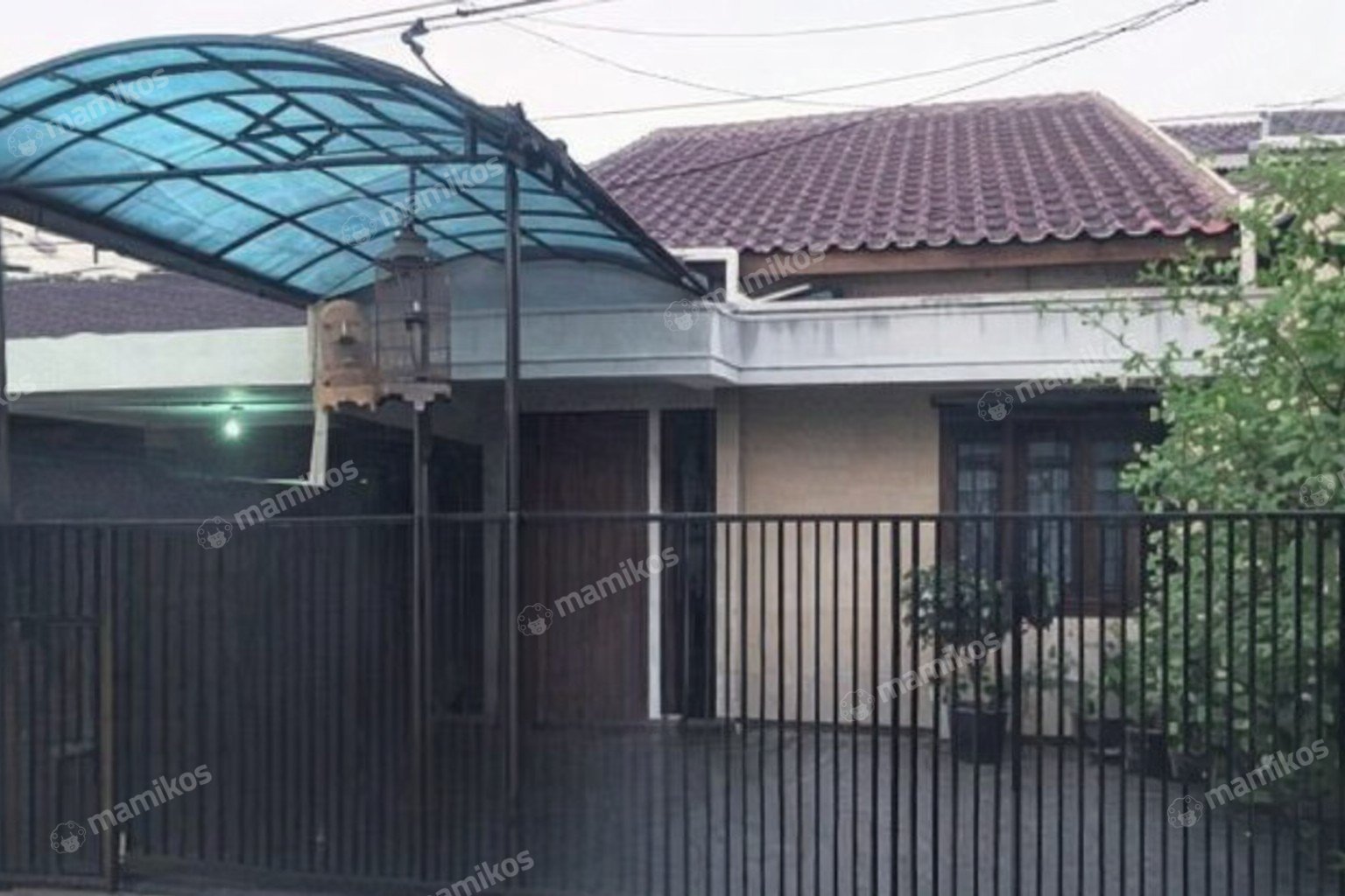 Rumah Sertifikat SHM 3 Kamar Tidur 2 Kamar Mandi Joglo Jakarta Barat