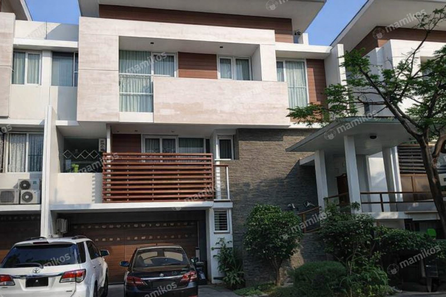 Rumah Sertifikat SHM 5 Kamar Tidur 4 Kamar Mandi Citra Garden Jakarta Barat