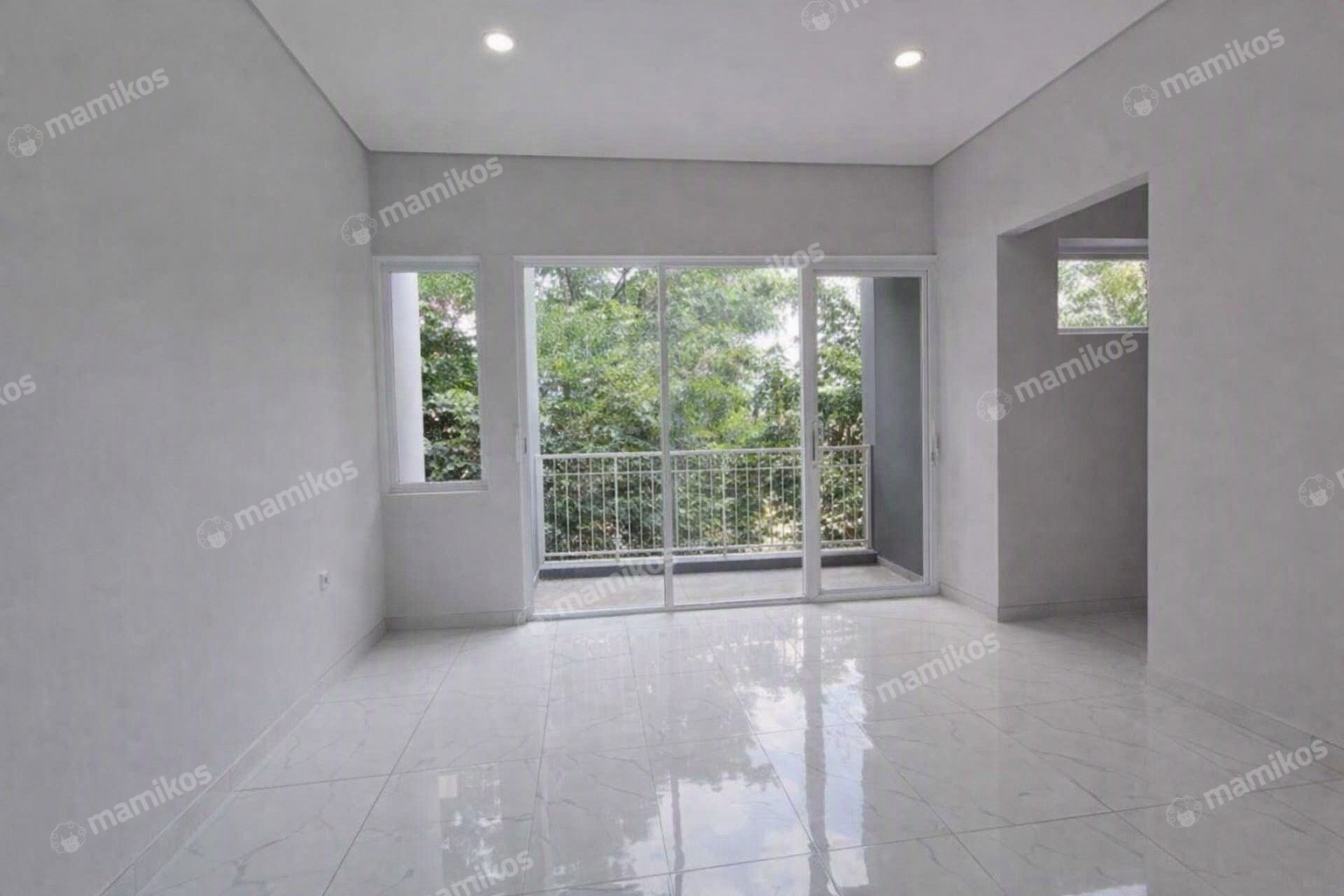 Rumah Sertifikat SHM 4 Kamar Tidur 3 Kamar Mandi Kelapa Gading Jakarta Utara - Photo 2