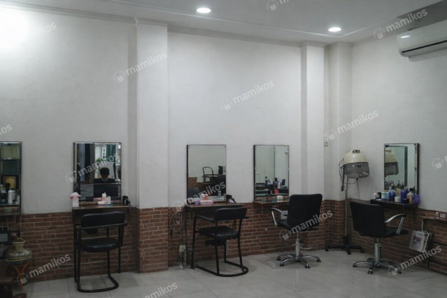 Rumah Sertifikat SHM 6 Kamar Tidur 5 Kamar Mandi Sunter Jakarta Utara