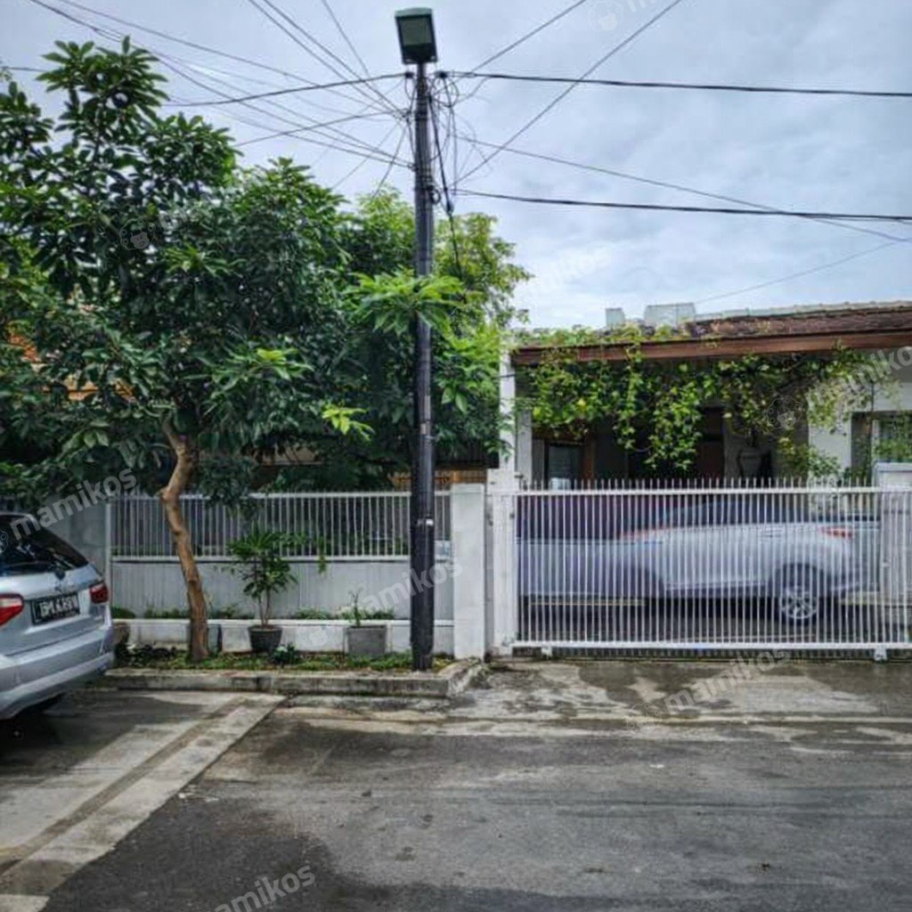Rumah Sertifikat SHM 5 Kamar Tidur 5 Kamar Mandi Duren Sawit Jakarta Timur - Photo 2